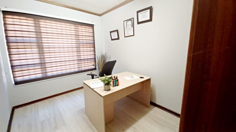 4 Bedroom Property for Sale in Groenvlei Sh Free State